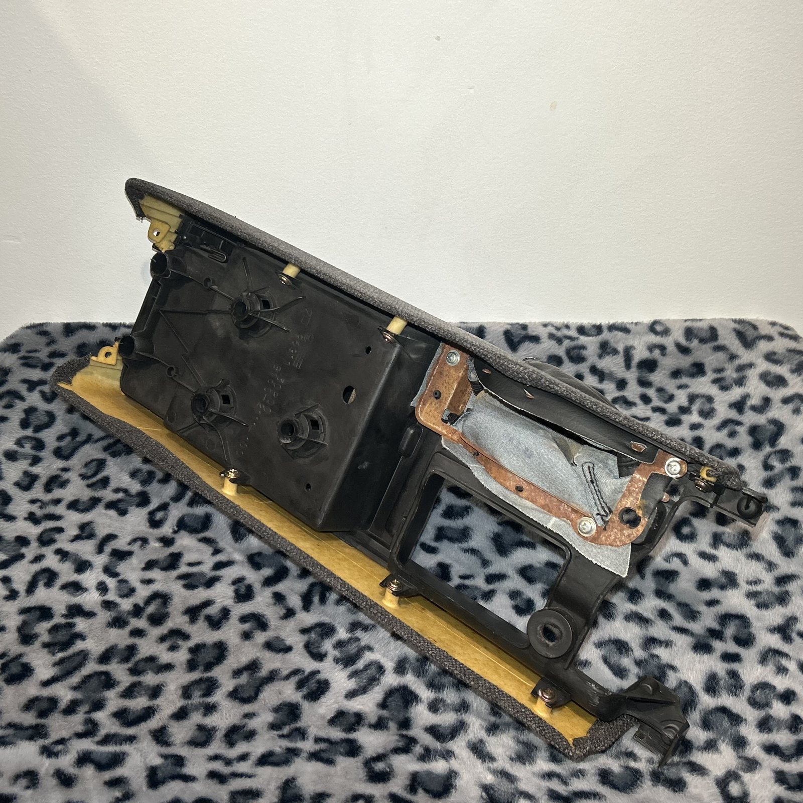 Centre Console & Handbrake Surround - 300ZX Z32