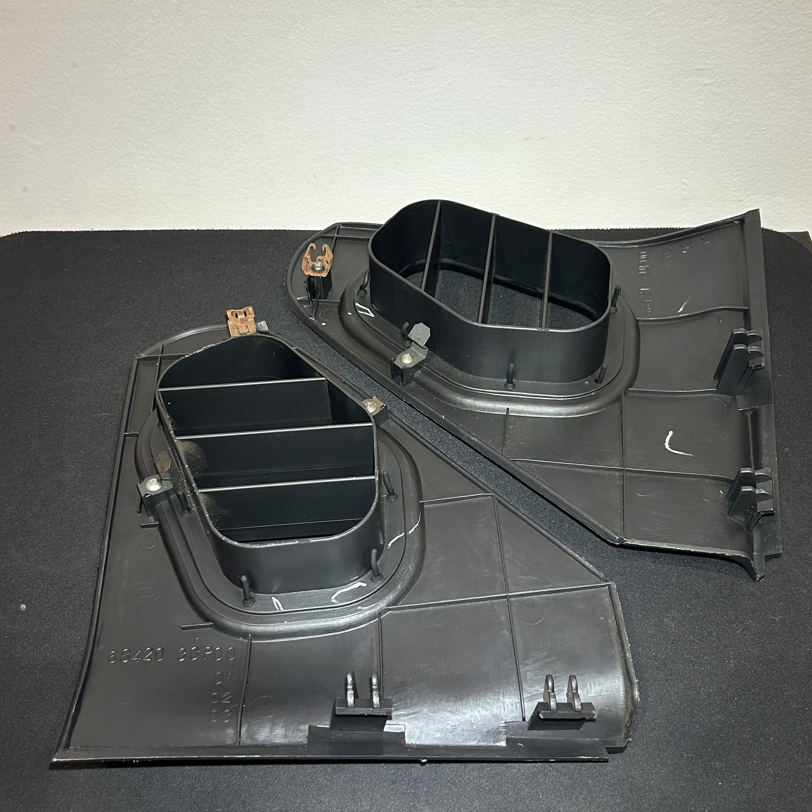 Dashboard Side End Vent Trim Pair - 300ZX Z32