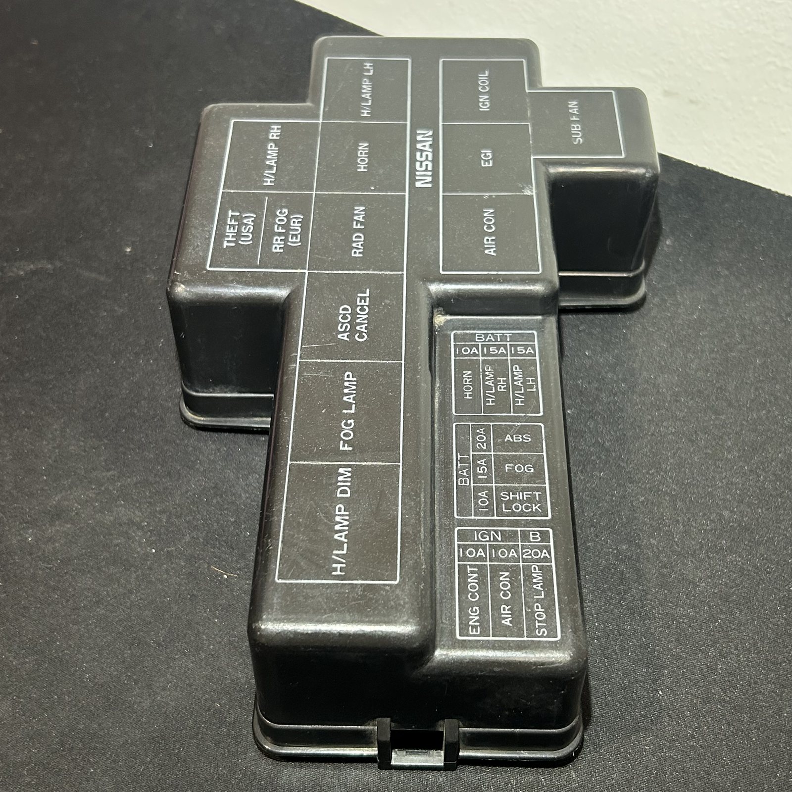 Fuse and Relay Box Cover for Nissan 300ZX Z32