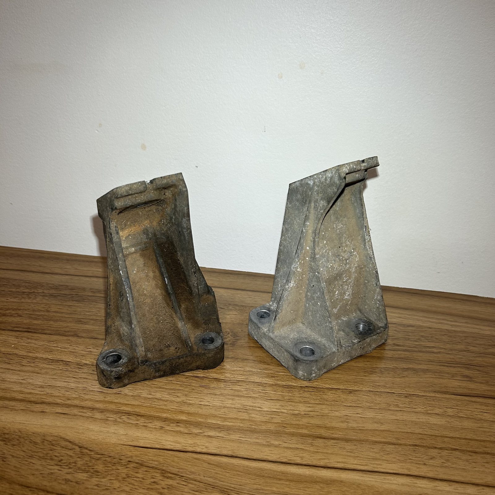 Engine Mount Pedestals Pair - 300ZX Z32