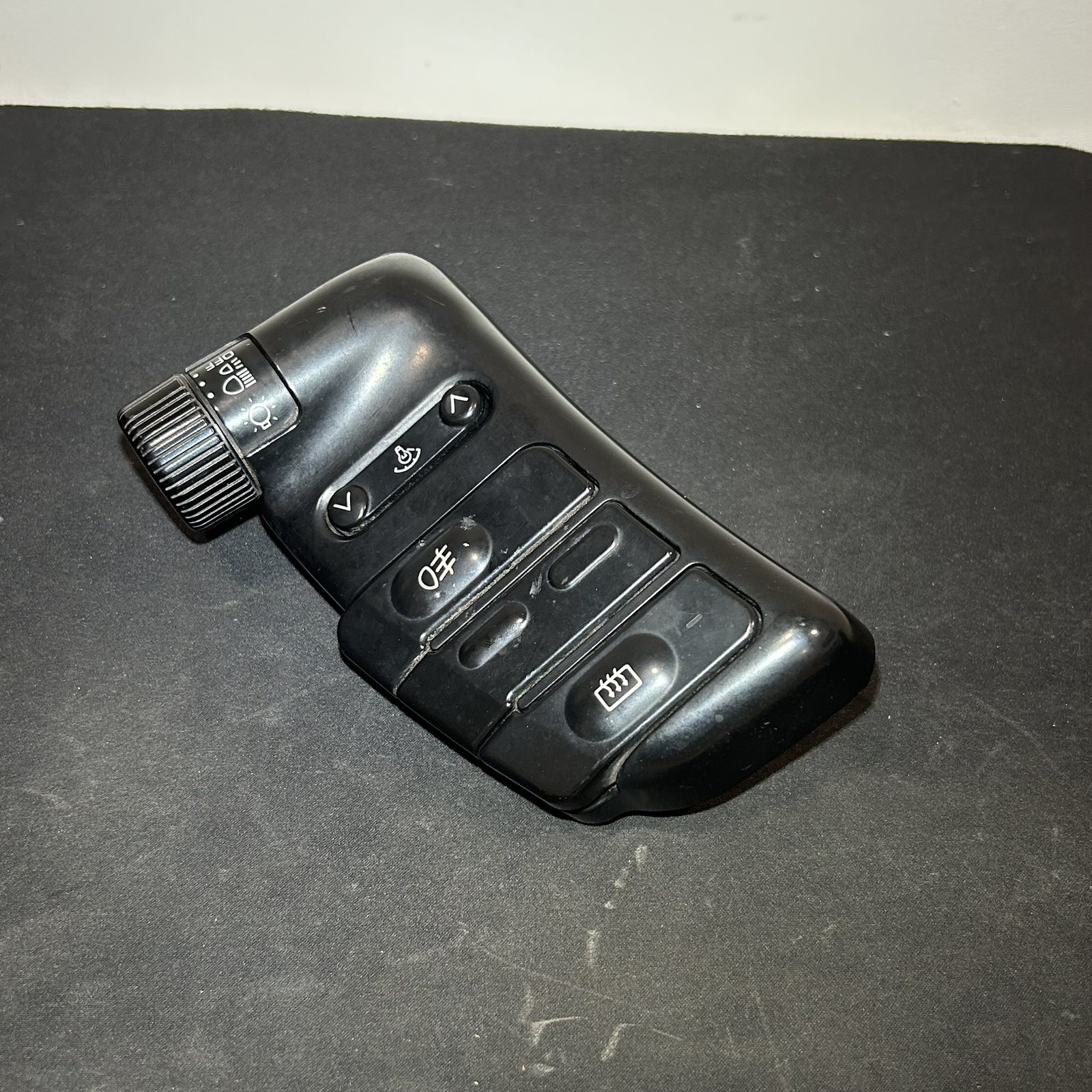 RHS Control Pod - 300ZX Z32 (No Cruise Control)